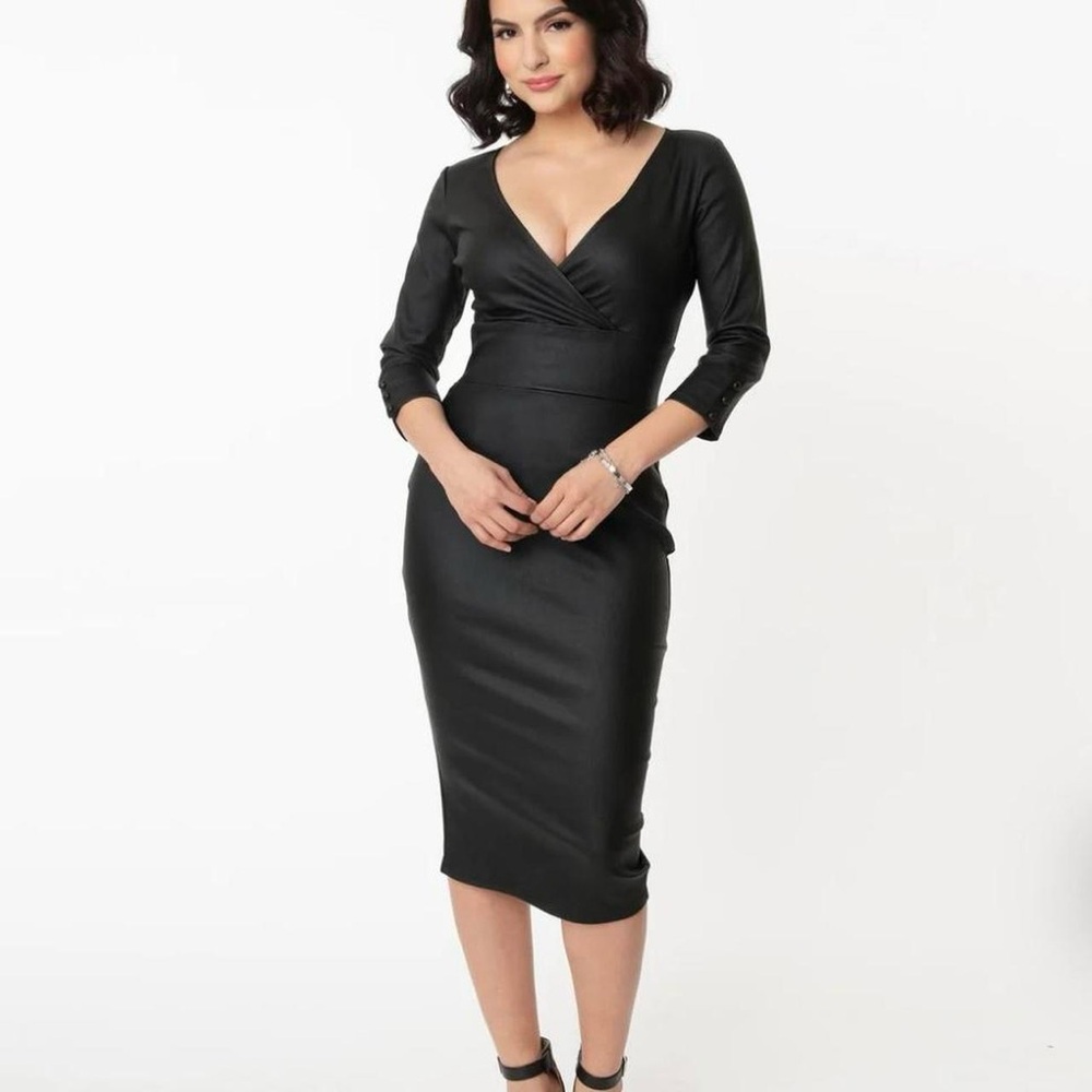 Unique Vintage Black Long Sleeve Dress